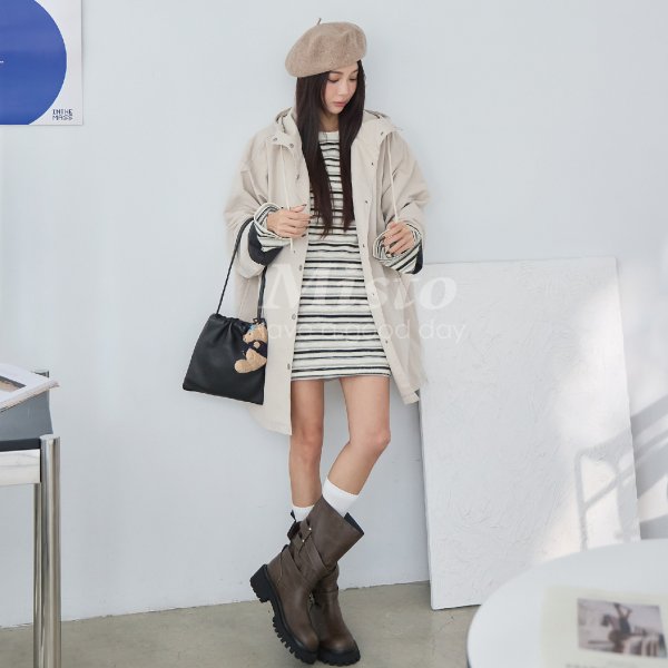 【MISTO SHOP】自訂款 撞色風衣外套｜附贈自訂美衣胸章